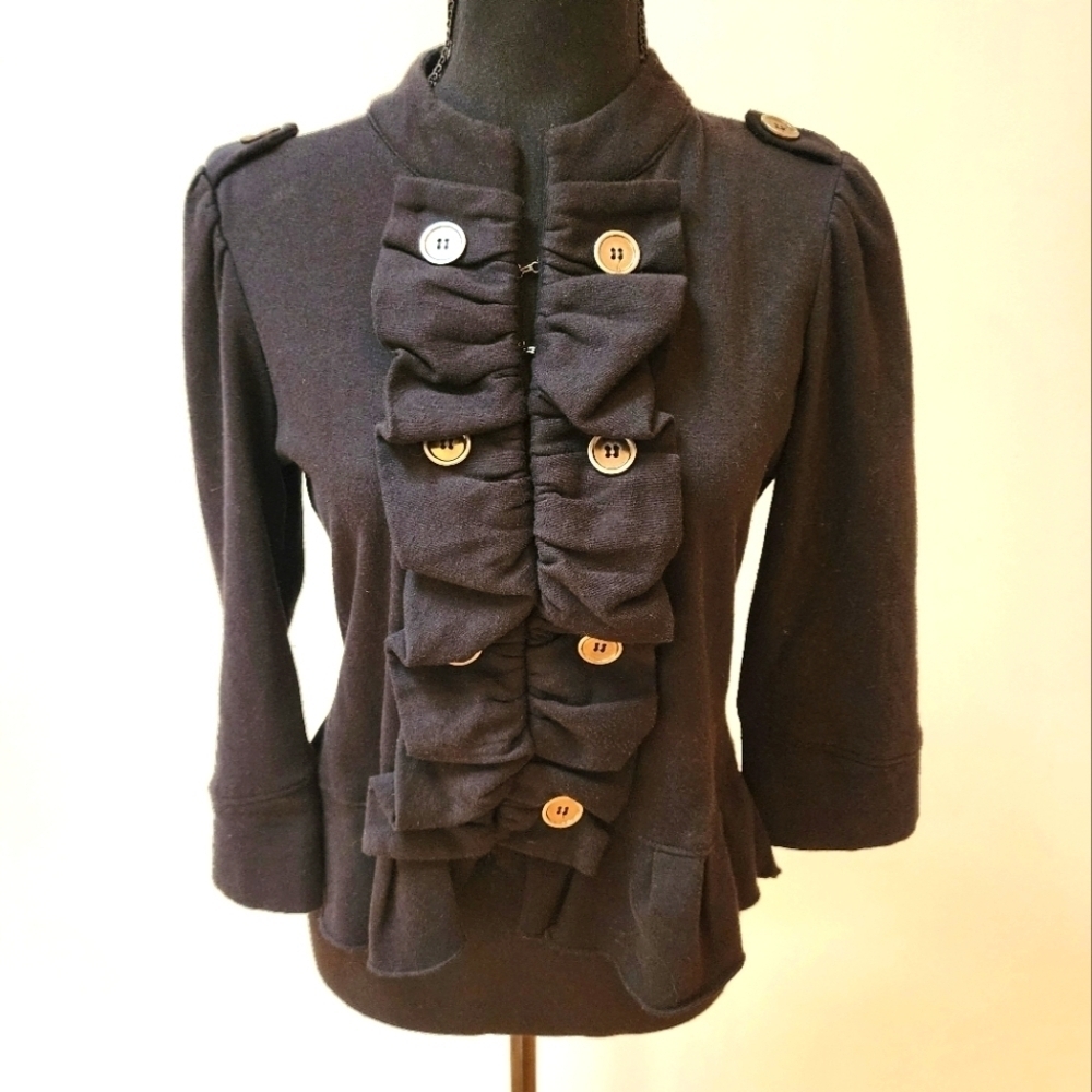Cynthia Rowley Black Rippled Jacket -3/4 Sleeve- Hook + Eye closures size small